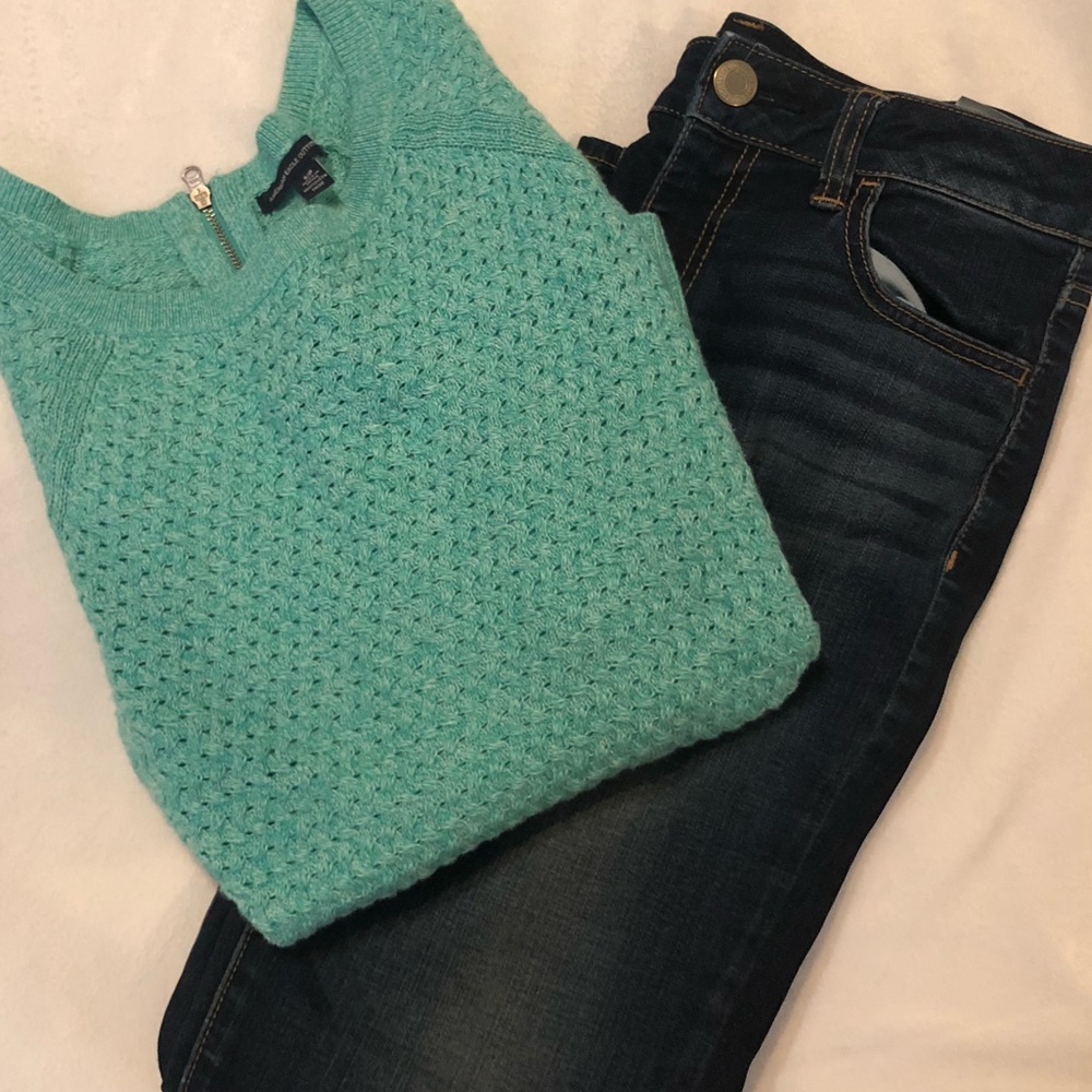 American Eagle Turquoise Sweater